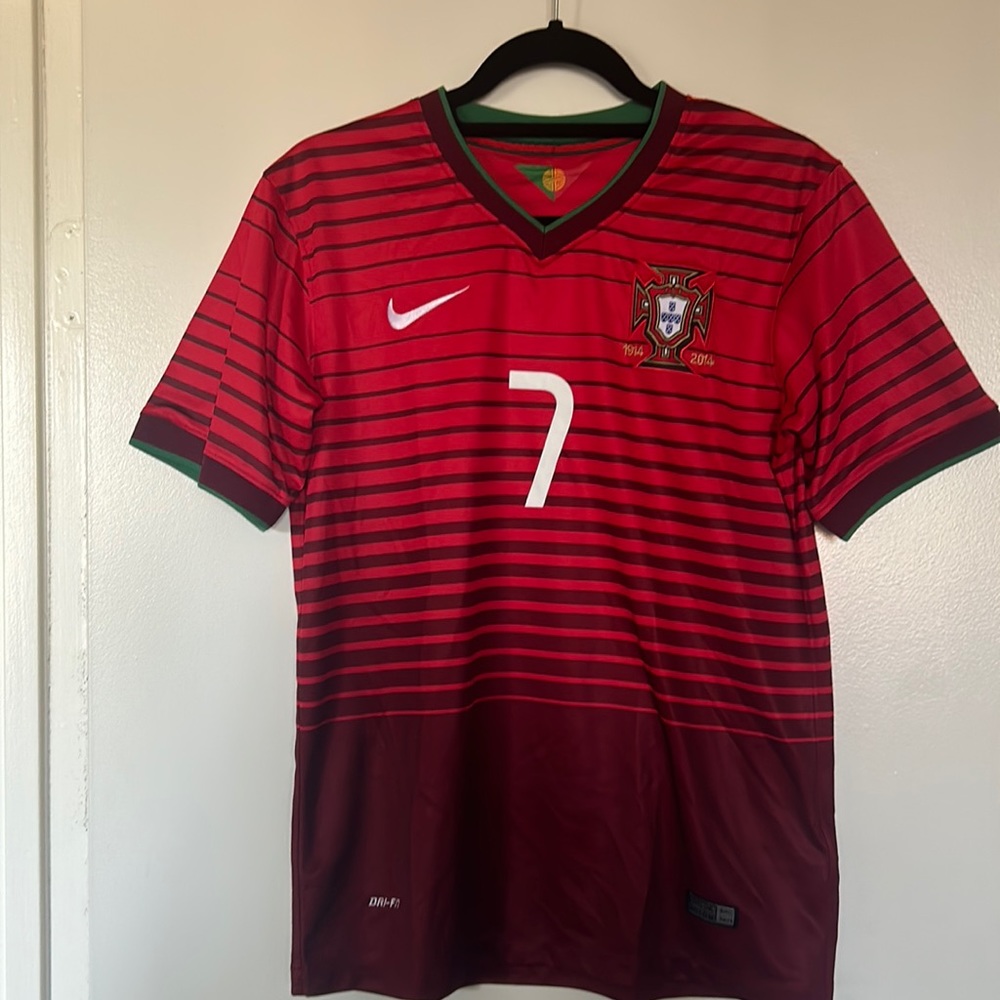 Nike Dri-Fit Ronaldo Jersey Size Small 2014